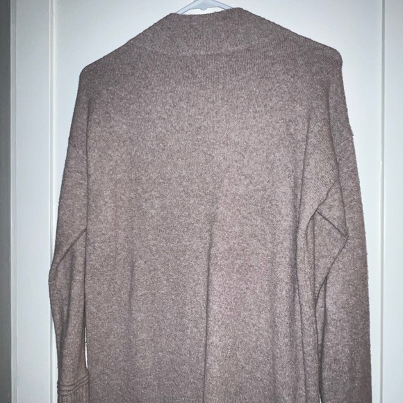 LOFT small petite oversized sweater - Picture 3 of 6